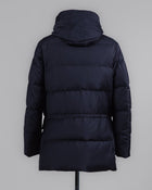 Article: F07MUCX738  Montecore Super 120's Wool Down Parka / Navy
Color: Navy / 89
Down insulated (Duck / 90% down, 10% feathers)
Outer fabric 100% Extra fine Merino Super 120's wool
Lining 1 (main) 100% pl
Lining 2 (Sleeve) 100% pa (Nylon)
4 pockets in front. 2 flapped patch pockets and 2 slanted hand warming pockets