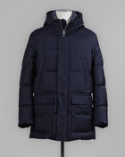 Article: F07MUCX738  Montecore Super 120's Wool Down Parka / Navy
Color: Navy / 89
Down insulated (Duck / 90% down, 10% feathers)
Outer fabric 100% Extra fine Merino Super 120's wool
Lining 1 (main) 100% pl
Lining 2 (Sleeve) 100% pa (Nylon)
4 pockets in front. 2 flapped patch pockets and 2 slanted hand warming pockets