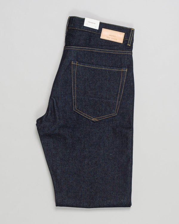 Composition: 100% Cotton
5-Pocket
Color: Dark Blue
Model: Rodolfo
Article: AO-14415
Selvedge denim
Made in Italy Tela Genova Raw Denim Vintage Fit Selvedge Jeans / Dark Blue