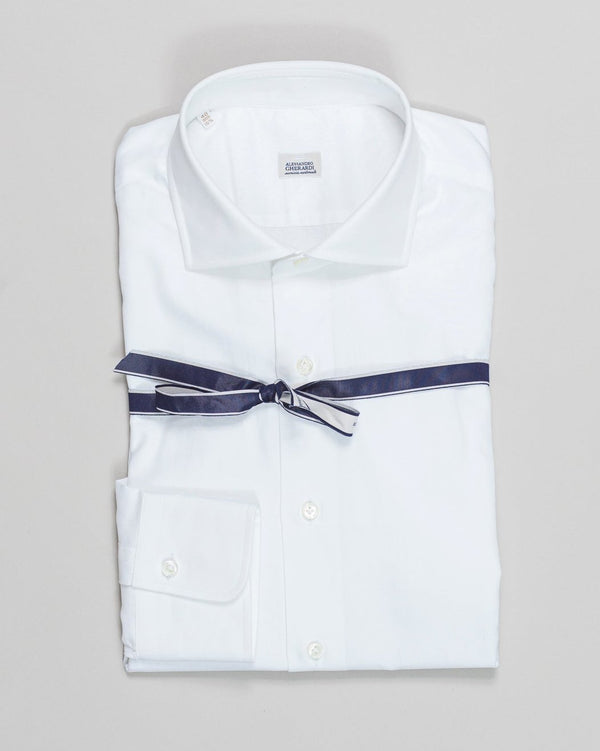 Composition: 100% Cotton
Article: 1095 000
Color: White
Made in Italy
'Alessandro Gherardi Cotton Twill Dress Shirt / White