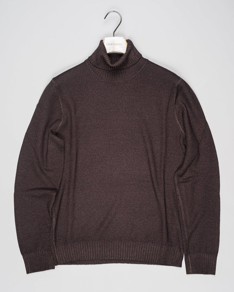 Article: 23197/31712
Color: 308 / Dark Brown
Composition: 100% Virgin Wool

Made in Italy Gran Sasso Vintage Merino Roll Neck / Dark Brown